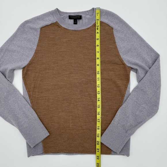 Banana Republic Women’s Camel Gray Contrast Women's Merino Wool Sweater Small P - Picture 10 of 11
